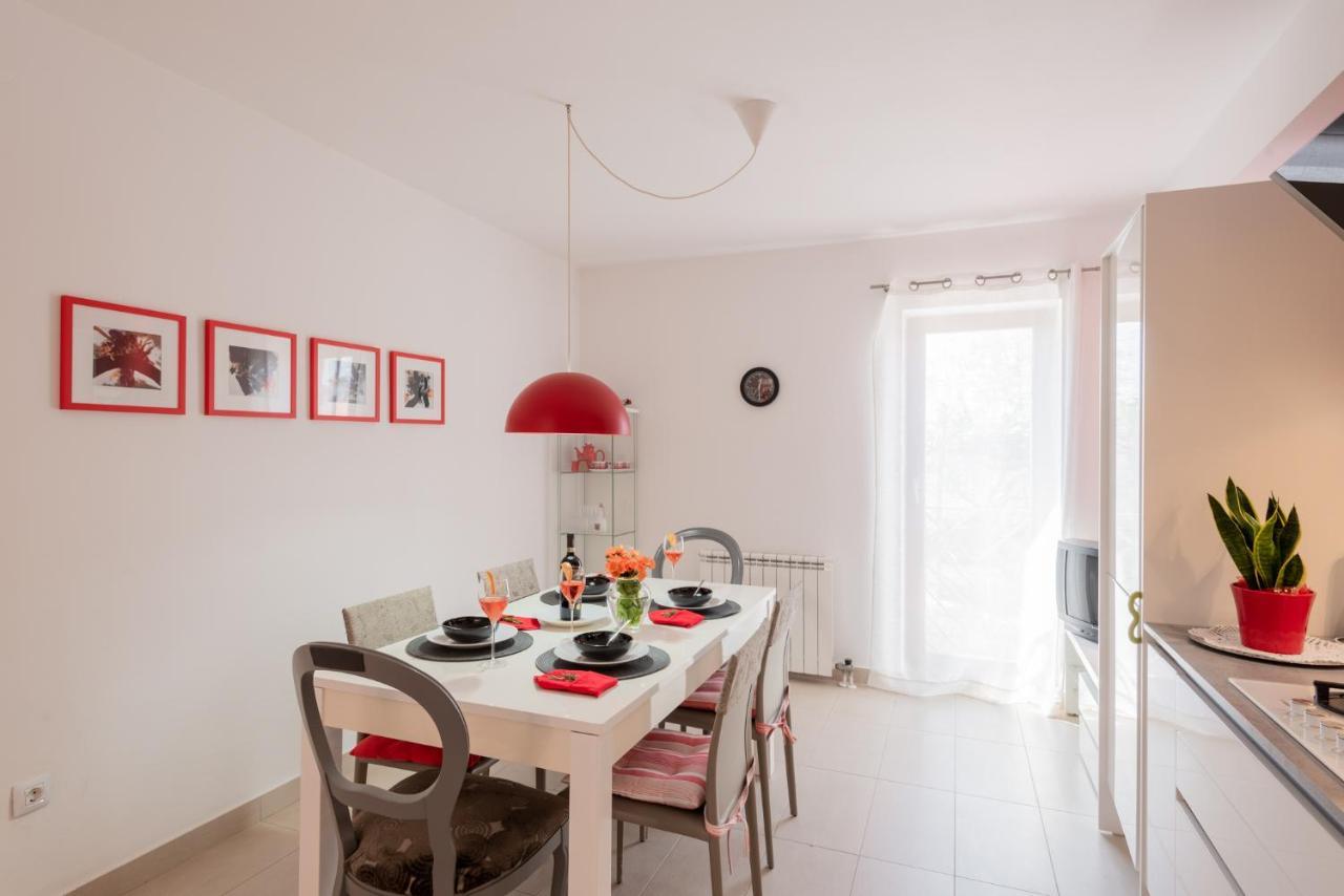 Apartment Anna Pula Bagian luar foto
