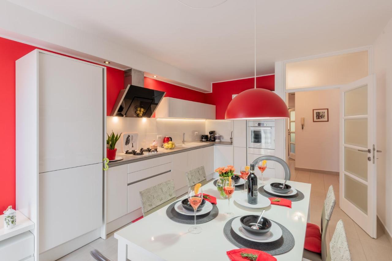 Apartment Anna Pula Bagian luar foto
