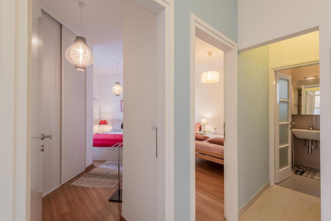 Apartment Anna Pula Bagian luar foto