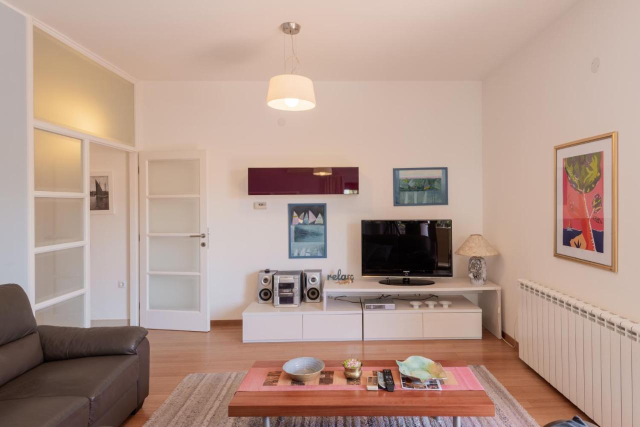 Apartment Anna Pula Bagian luar foto