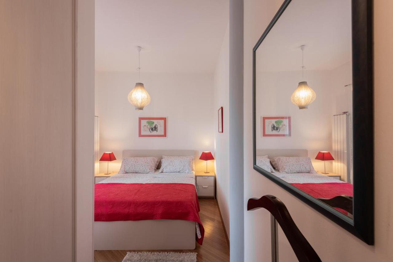 Apartment Anna Pula Bagian luar foto